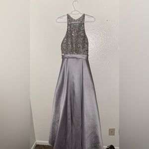 Formal/prom/ball dress